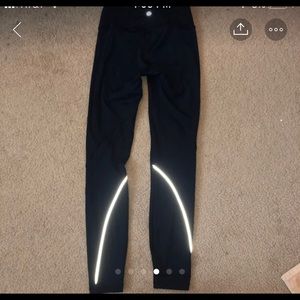 Lululemon’s size 2 (no tag)